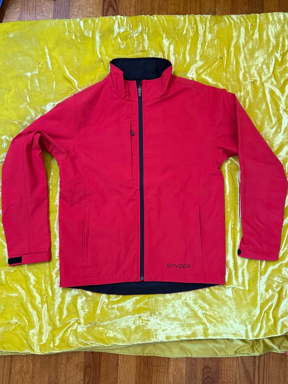 Spyder- Men’s Soft-Shell Ski Jacket- MEDIUM. NEVER WORN